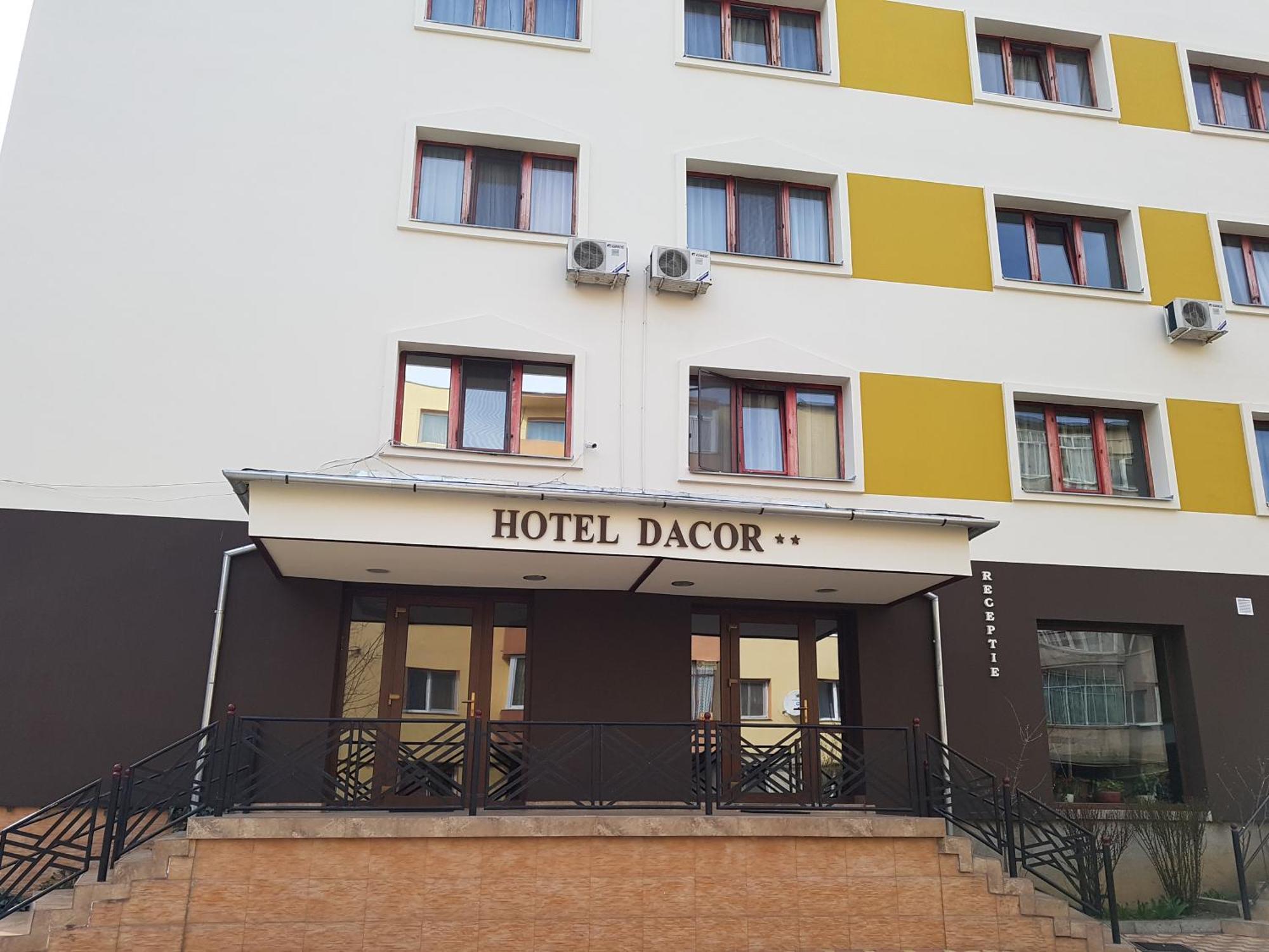 Hotel Dacor Orăştie Buitenkant foto